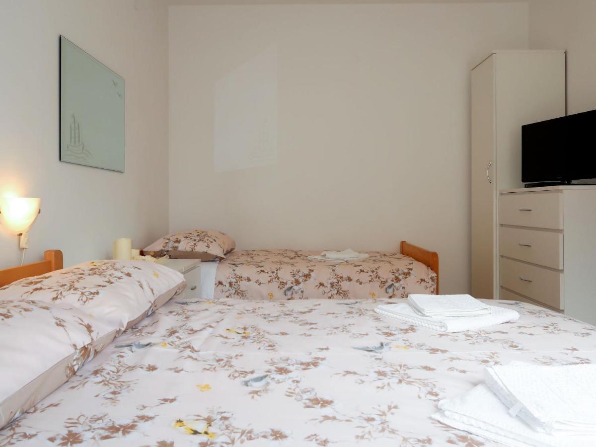 Apartment Meri - Krk211 By Interhome Kornić Zewnętrze zdjęcie